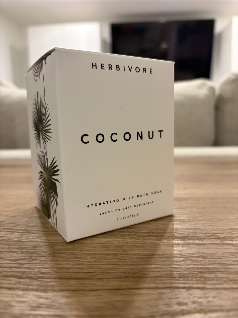 Herbivore Botanicals Coconut Hydrating Milk Bath Soak - White